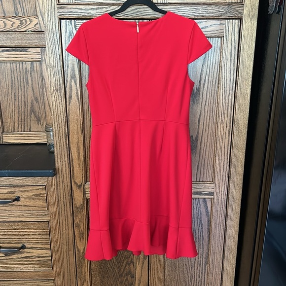 Karl Lagerfeld Paris Cherry Red Ruffle Cap Sleeve Sheath Dress women’s size 10 - Picture 6 of 6